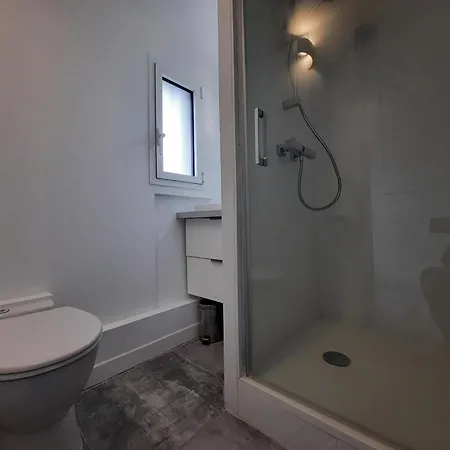 Maison Calme Avec Grand Exterieur, Proche Centre Et Ocean, Ideale Famille/amis - Fr-1-239-860 *