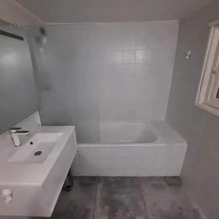 Maison Calme Avec Grand Exterieur, Proche Centre Et Ocean, Ideale Famille/amis - Fr-1-239-860 Anglet