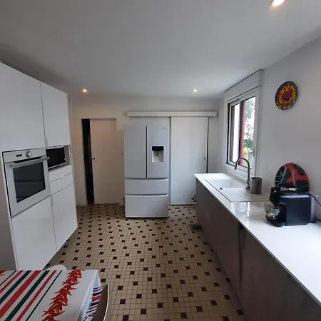Casa vacanze Maison Calme Avec Grand Exterieur, Proche Centre Et Ocean, Ideale Famille/amis - Fr-1-239-860 Anglet